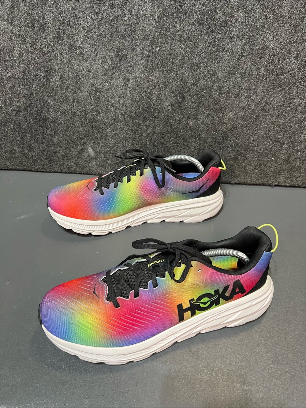 HOKA Men's Rincon 3 Running Shoes Size 11.5 - Picture 9 of 14